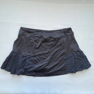 Head Slim Fit Dri-Motion Tennis Skort, Dark Gray Pleated,NWT, Women’s Size XL‎